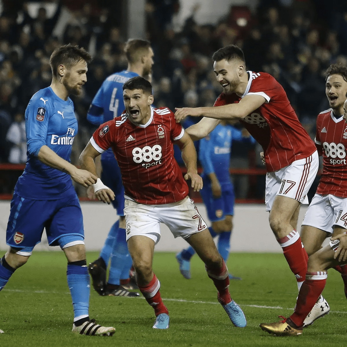 妙的跑位创 妙的跑位创