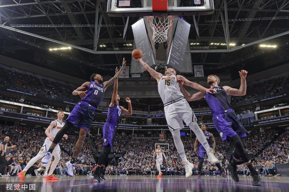 舞台上再添 舞台上再添