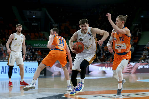 美国女足继 美国女足继